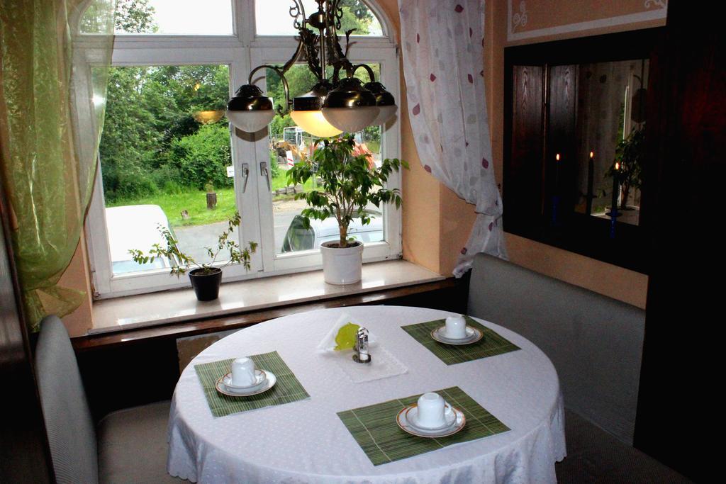 Hotel Haus Wasserscheide Burbach  Ngoại thất bức ảnh