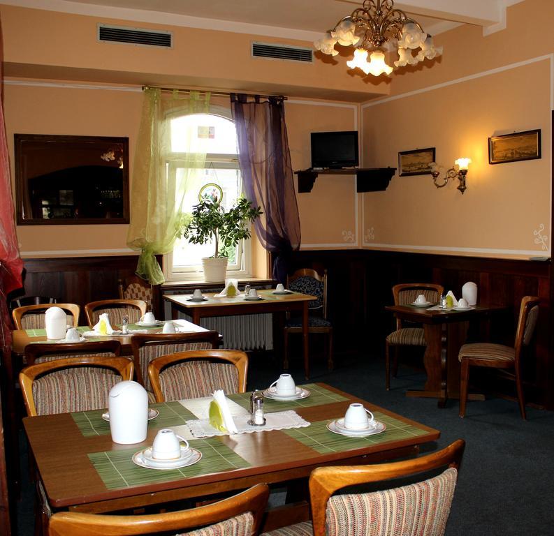 Hotel Haus Wasserscheide Burbach  Ngoại thất bức ảnh