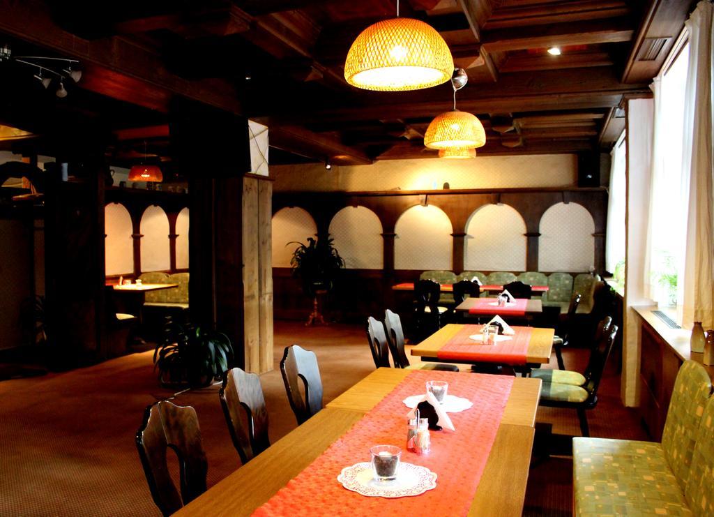 Hotel Haus Wasserscheide Burbach  Ngoại thất bức ảnh