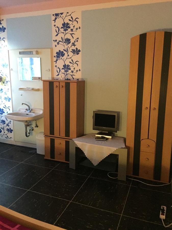 Hotel Haus Wasserscheide Burbach  Ngoại thất bức ảnh